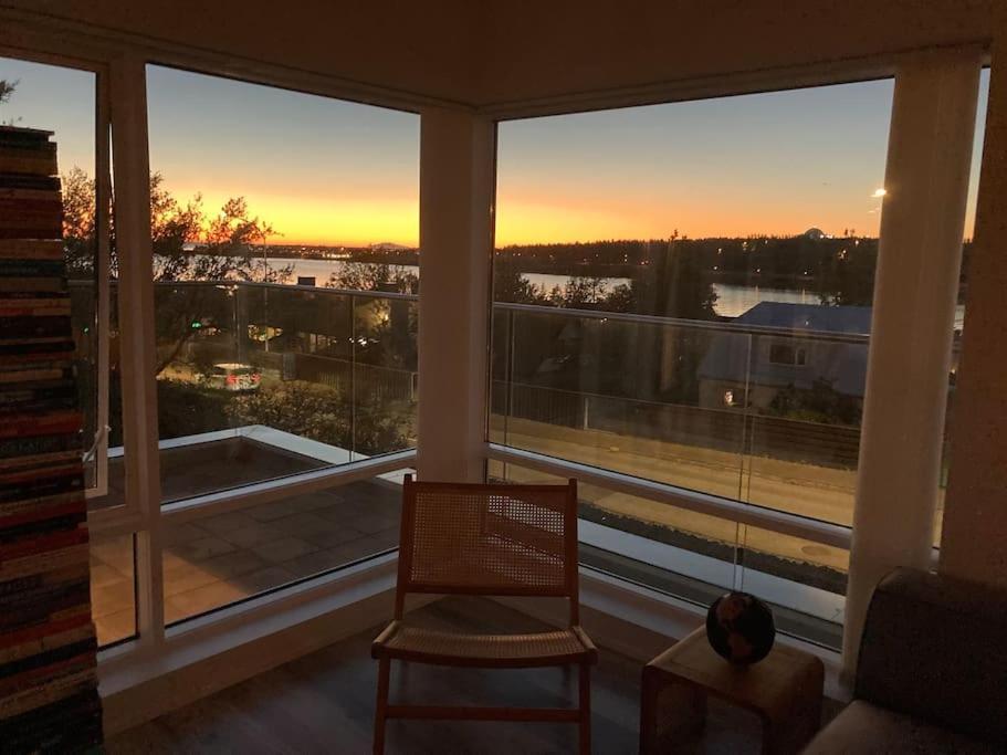 Modern Luxury Apartment - Ocean & Mountain Views Reykjavik Bagian luar foto